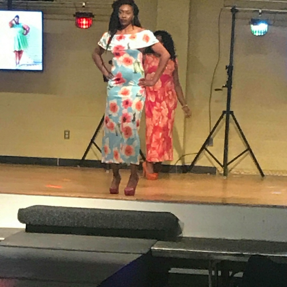 Flouncy off the shoulder floral